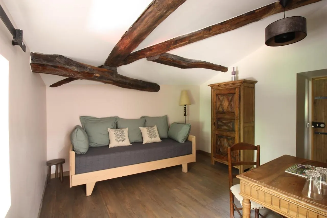 Un Jardin Secret Bed & Breakfast Yzeron