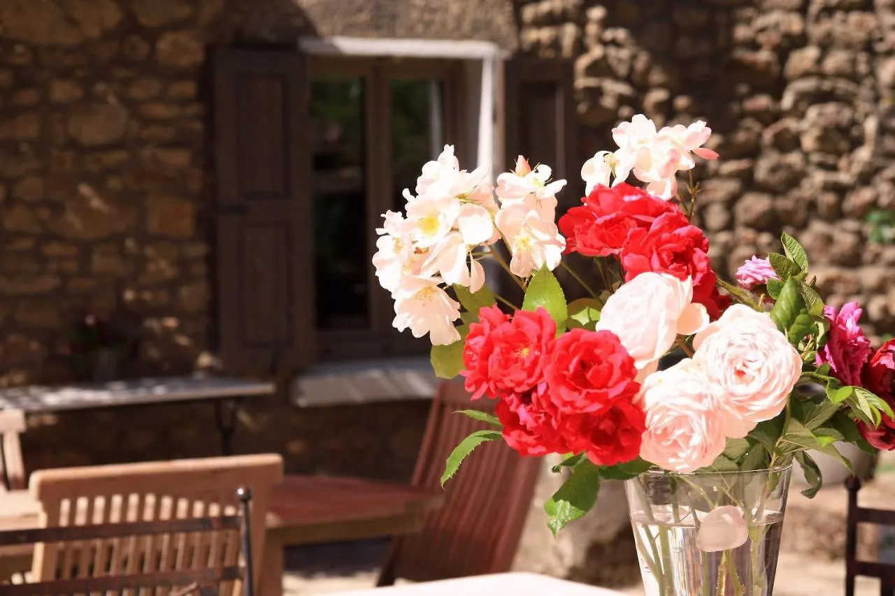 Un Jardin Secret Bed & Breakfast Yzeron 0*,  Fransa