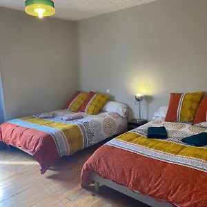 Couette-café D Hotes Chez Dany Maowmaow Et Garfield, Bellevue-la-Montagne